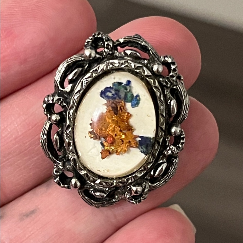 Vintage Ceramic Glazed Cameo Brooch